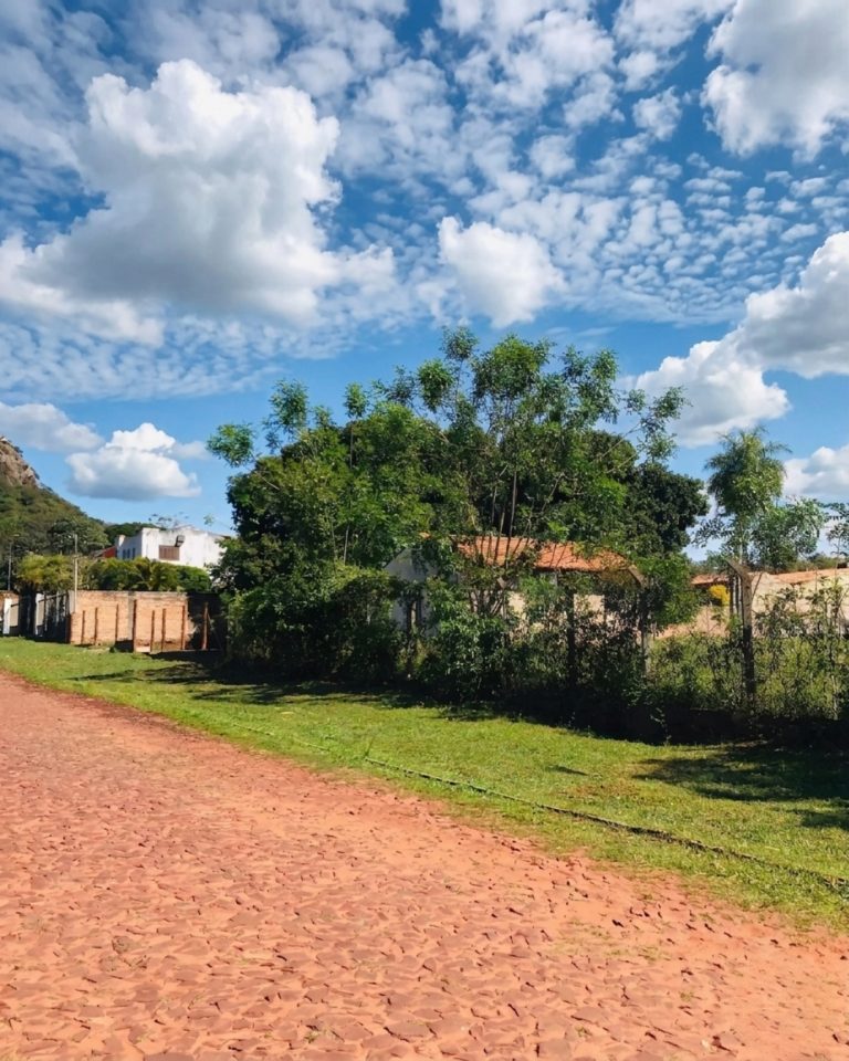 EN VENTA TERRENO EN YAGUARÓN