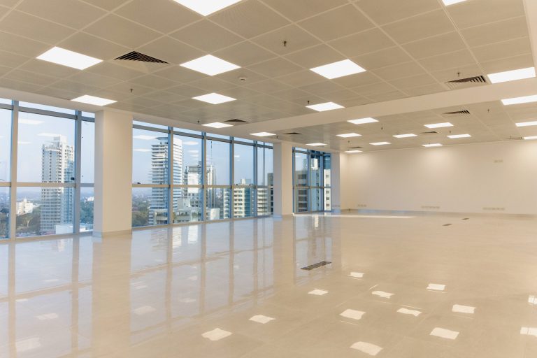 En venta oficina corporativa en edificio Skypark