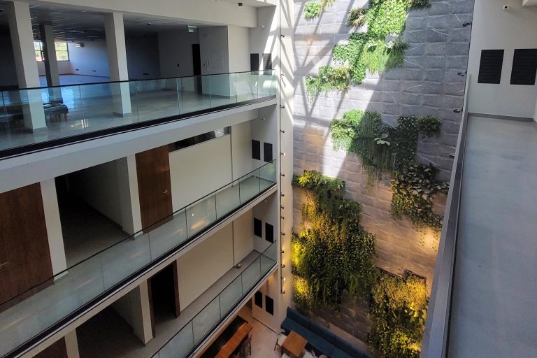 En alquiler oficina corporativa en Edificio Eteria