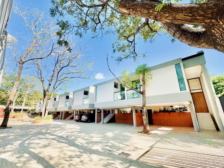 Dúplex en venta en Condominio Villa Del Bosque – Luque