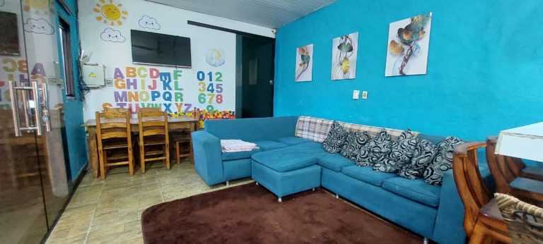 EN VENTA CASA EN AREGUA