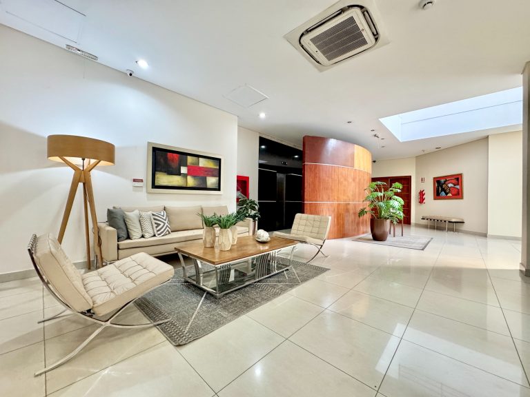 EN VENTA – Exclusivo Departamento – Barrio Mburucuyá