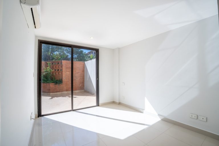 En venta departamento en Condominio Moravia