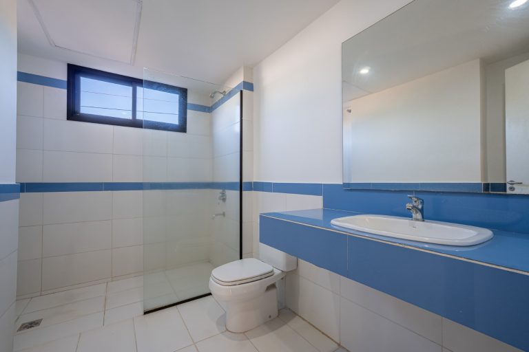 En venta departamento en Condominio Moravia