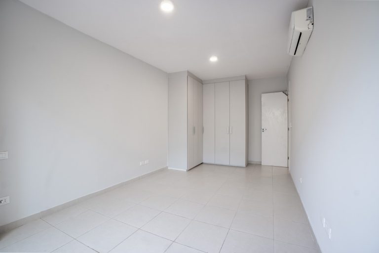 En Venta Dpto. En Condominio Moravia