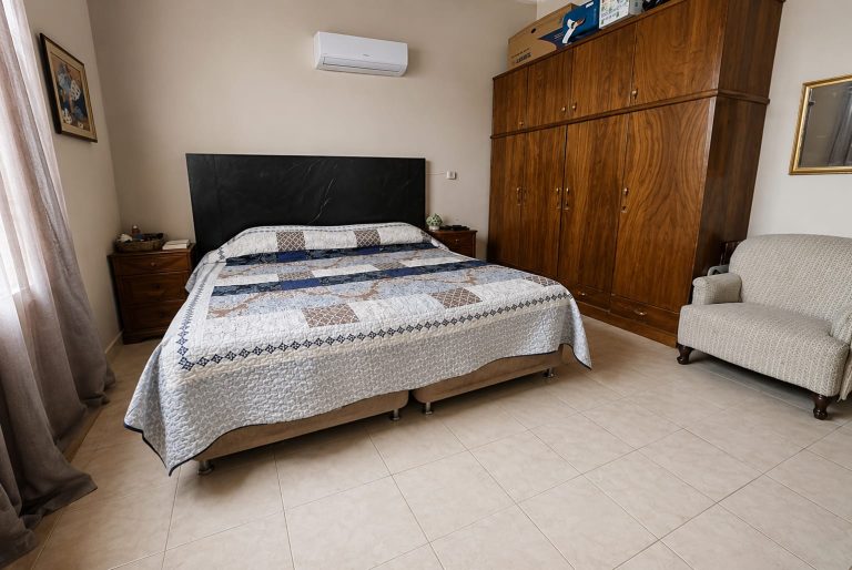 CASA EN VENTA LAMBARE – SOBRE AV.CARRETERA DE LOPEZ